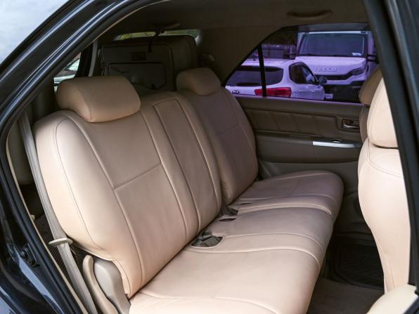 Toyota Fortuner I с пробегом 2005 года, цена 1 749 000 рублей, 163881 км, внедорожник, Автокод Объявления
