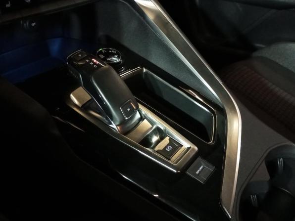 Peugeot 3008 II с пробегом 2018 года, цена 1 790 000 рублей, 114099 км, внедорожник, Автокод Объявления
