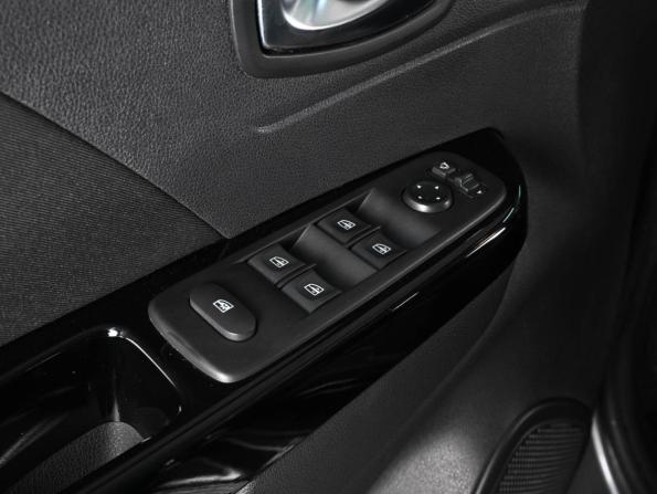 Renault Kaptur I Рестайлинг с пробегом 2021 года, цена 1 799 000 рублей, 39799 км, внедорожник, Автокод Объявления