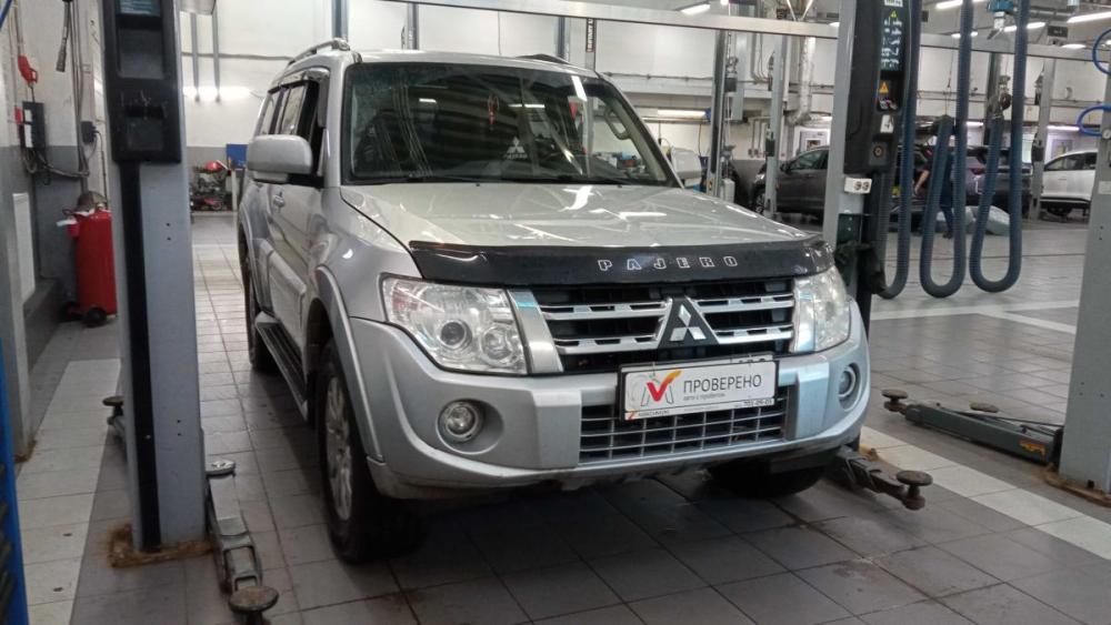 Mitsubishi Pajero IV Рестайлинг 1 Санкт-Петербург  - изображение 2