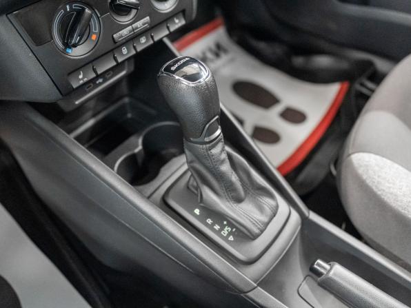 Skoda Rapid II с пробегом 2021 года, цена 1 625 000 рублей, 57362 км, лифтбек, Автокод Объявления