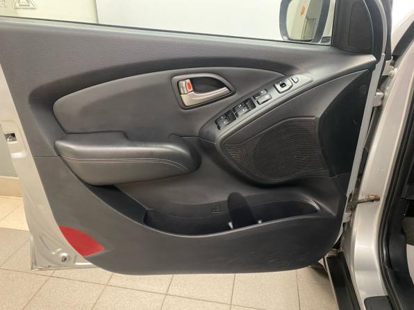 Hyundai ix35 I с пробегом 2010 года, цена 869 000 рублей, 168500 км, внедорожник, Автокод Объявления