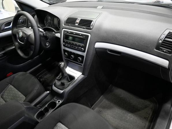 Skoda Octavia II (A5) Рестайлинг с пробегом 2008 года, цена 879 900 рублей, 162754 км, лифтбек, Автокод Объявления