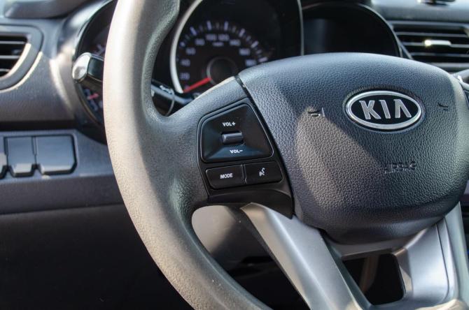Kia Rio III с пробегом 2012 года, цена 650 000 рублей, 280000 км, седан, Автокод Объявления