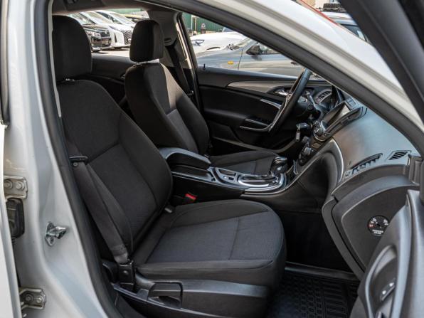 Opel Insignia I Рестайлинг с пробегом 2014 года, цена 1 130 000 рублей, 216892 км, лифтбек, Автокод Объявления