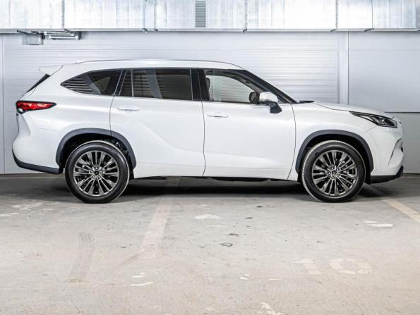 Toyota Highlander IV (XU70) с пробегом 2025 года, цена 5 719 000 рублей, 42 км, внедорожник, Автокод Объявления