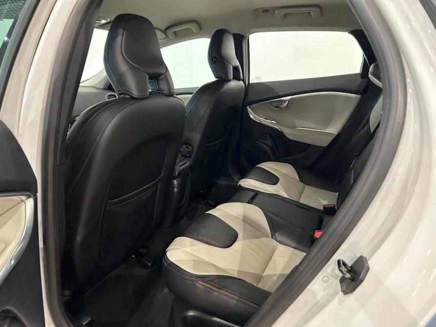 Volvo V40 Cross Country I Санкт-Петербург  - изображение 13