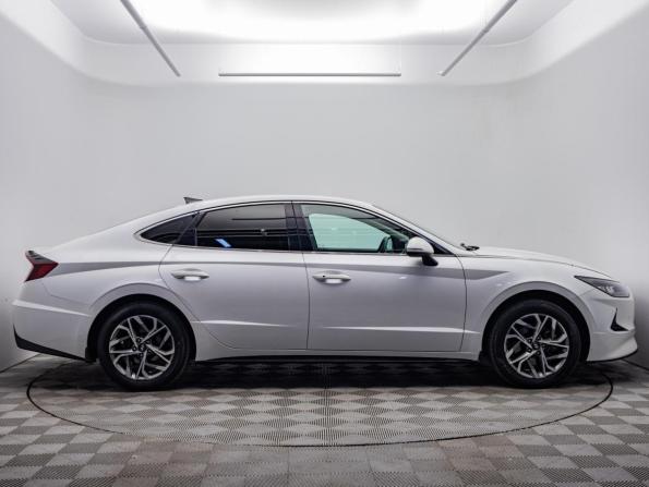 Hyundai Sonata VIII (DN8) с пробегом 2021 года, цена 2 330 000 рублей, 75040 км, седан, Автокод Объявления