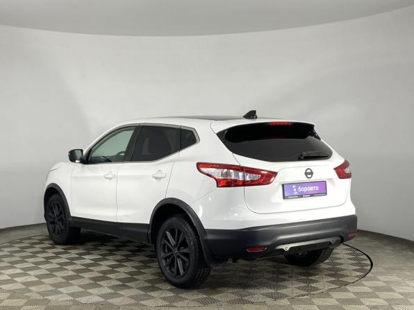 Nissan Qashqai II с пробегом 2017 года, цена 1 504 000 рублей, 154067 км, внедорожник, Автокод Объявления