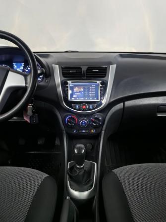 Hyundai Solaris I с пробегом 2012 года, цена 615 000 рублей, 143501 км, седан, Автокод Объявления
