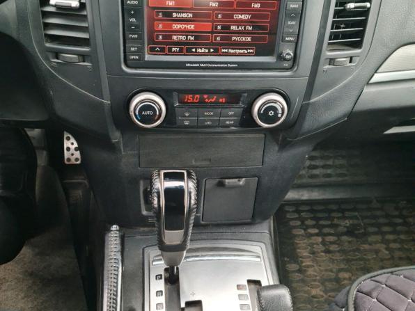 Mitsubishi Pajero IV Рестайлинг 1 с пробегом 2011 года, цена 2 200 000 рублей, 239175 км, внедорожник, Автокод Объявления