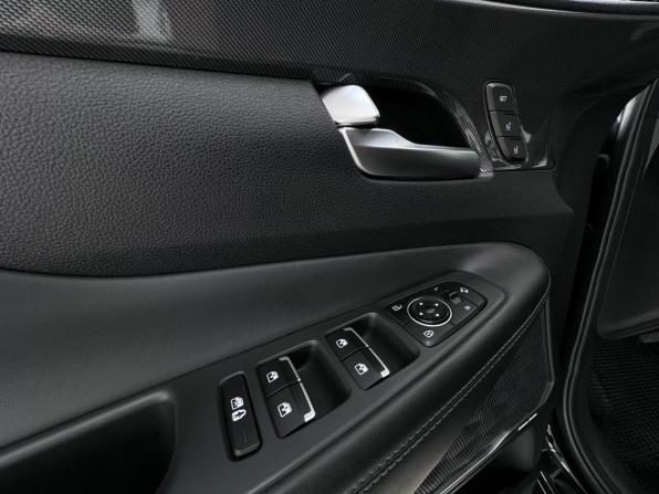 Hyundai Santa Fe IV Рестайлинг с пробегом 2021 года, цена 3 800 000 рублей, 140000 км, внедорожник, Автокод Объявления