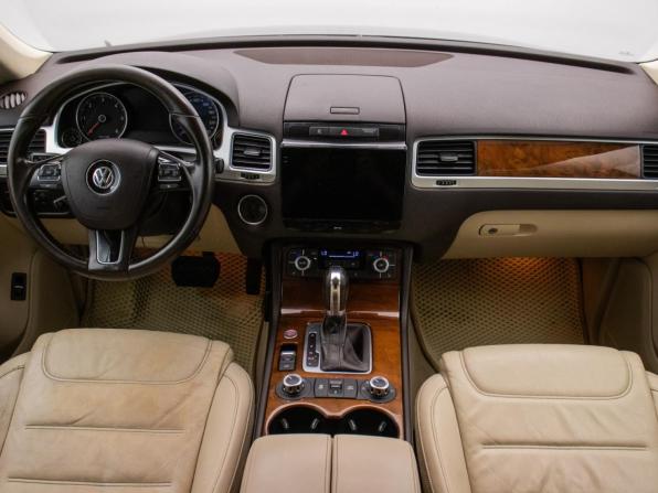 Volkswagen Touareg II с пробегом 2013 года, цена 1 740 000 рублей, 297227 км, внедорожник, Автокод Объявления