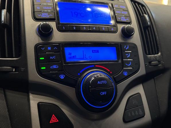 Hyundai i30 I Рестайлинг с пробегом 2011 года, цена 889 000 рублей, 125565 км, хэтчбек, Автокод Объявления