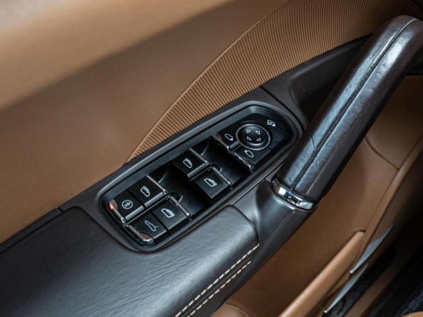 Porsche Cayenne II (958) с пробегом 2012 года, цена 2 570 000 рублей, 176251 км, внедорожник, Автокод Объявления