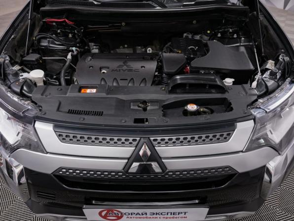 Mitsubishi Outlander III Рестайлинг 3 с пробегом 2019 года, цена 2 180 000 рублей, 121900 км, внедорожник, Автокод Объявления