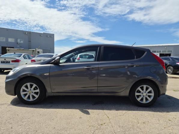 Hyundai Solaris I с пробегом 2011 года, цена 690 000 рублей, 140760 км, хэтчбек, Автокод Объявления