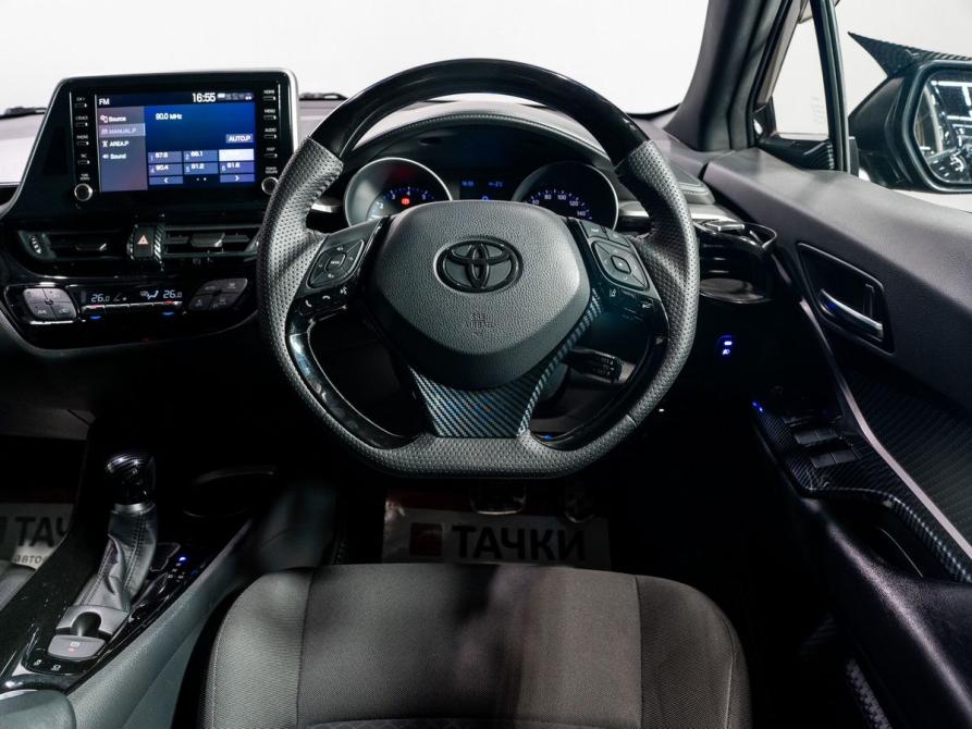 Toyota C-HR I Рестайлинг Чита  - изображение 8
