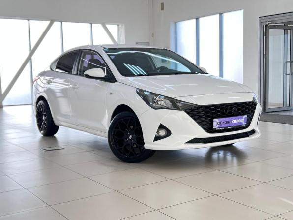 Hyundai Solaris II Рестайлинг с пробегом 2021 года, цена 1 550 000 рублей, 94677 км, седан, Автокод Объявления