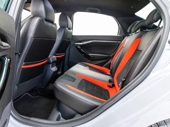 Lada (ВАЗ) Vesta I с пробегом 2019 года, цена 1 288 000 рублей, 113962 км, седан, Автокод Объявления
