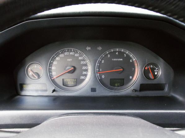 Volvo S60 I Рестайлинг с пробегом 2004 года, цена 561 000 рублей, 200851 км, седан, Автокод Объявления