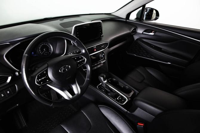Hyundai Santa Fe IV с пробегом 2019 года, цена 2 799 000 рублей, 160235 км, внедорожник, Автокод Объявления