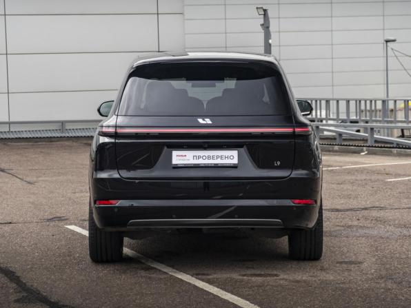 Li Auto (Lixiang) L9 I Рестайлинг с пробегом 2024 года, цена 7 398 000 рублей, 43015 км, внедорожник, Автокод Объявления