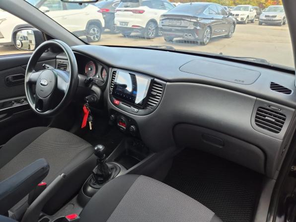 Kia Rio II Рестайлинг с пробегом 2011 года, цена 672 000 рублей, 168465 км, хэтчбек, Автокод Объявления