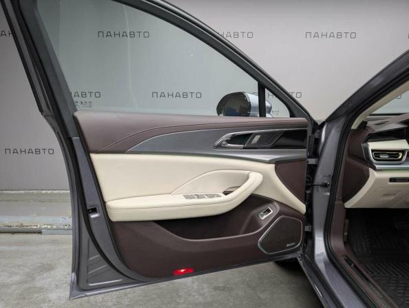 Hongqi H5 II с пробегом 2024 года, цена 3 550 000 рублей, 12080 км, седан, Автокод Объявления