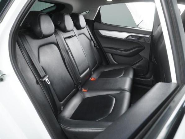 JAC J7 I с пробегом 2023 года, цена 1 349 000 рублей, 132853 км, лифтбек, Автокод Объявления