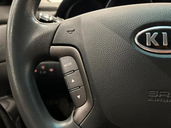 Kia Magentis II Рестайлинг с пробегом 2009 года, цена 599 000 рублей, 191124 км, седан, Автокод Объявления