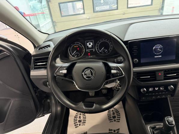 Skoda Rapid II с пробегом 2021 года, цена 1 598 400 рублей, 59352 км, лифтбек, Автокод Объявления