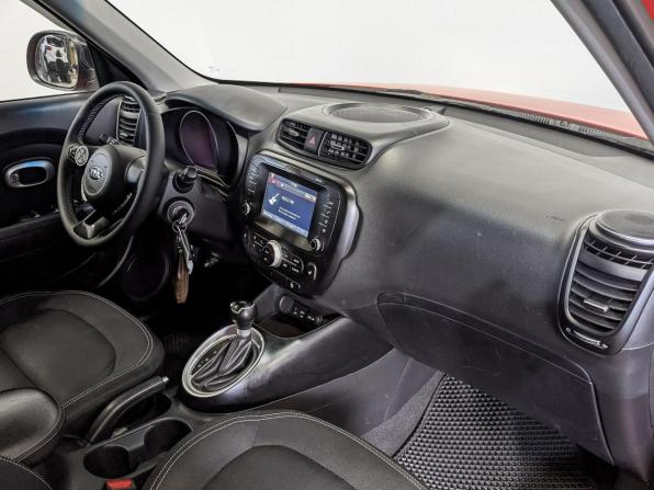 Kia Soul II Рестайлинг с пробегом 2018 года, цена 1 499 000 рублей, 165396 км, хэтчбек, Автокод Объявления