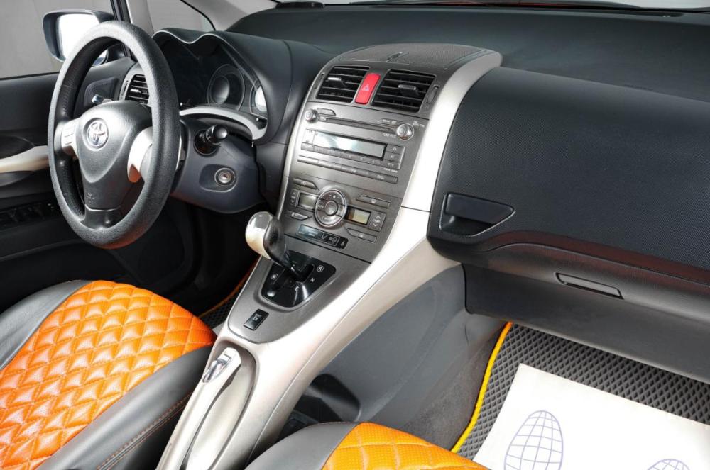 Toyota Auris I Тюмень  - изображение 11