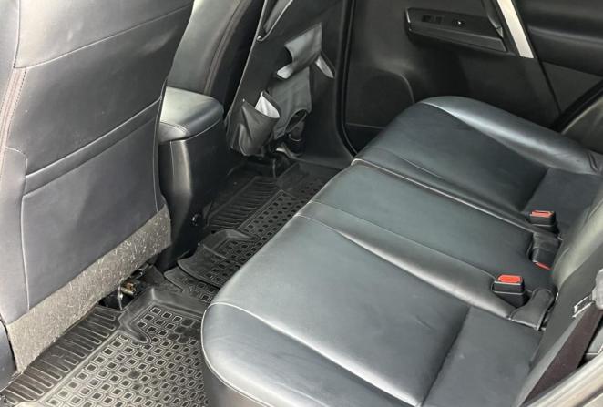 Toyota RAV4 IV (XA40) Рестайлинг с пробегом 2018 года, цена 2 730 000 рублей, 135614 км, внедорожник, Автокод Объявления