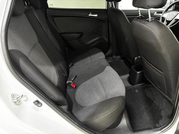 Hyundai Solaris I с пробегом 2014 года, цена 670 000 рублей, 193609 км, седан, Автокод Объявления