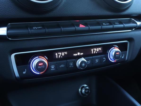 Audi A3 III (8V) Рестайлинг с пробегом 2019 года, цена 1 900 000 рублей, 64007 км, седан, Автокод Объявления