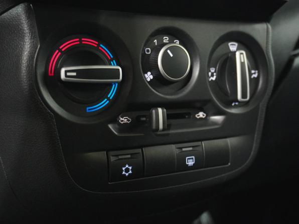 Lada (ВАЗ) Granta I Рестайлинг с пробегом 2023 года, цена 840 000 рублей, 56121 км, лифтбек, Автокод Объявления