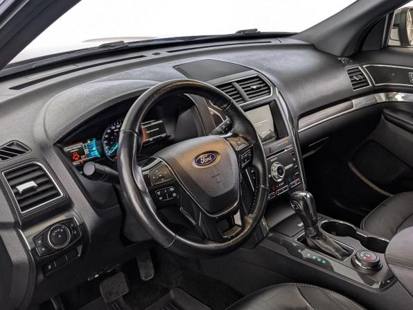 Ford Explorer V Рестайлинг 2 с пробегом 2018 года, цена 3 100 000 рублей, 136477 км, внедорожник, Автокод Объявления