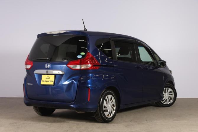 Honda Freed II Рестайлинг с пробегом 2018 года, цена 1 699 000 рублей, 86200 км, компактвэн, Автокод Объявления