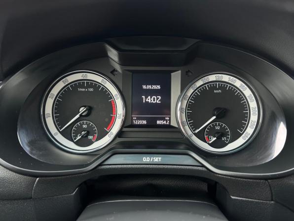 Skoda Octavia III (A7) Рестайлинг с пробегом 2017 года, цена 1 835 000 рублей, 122040 км, лифтбек, Автокод Объявления