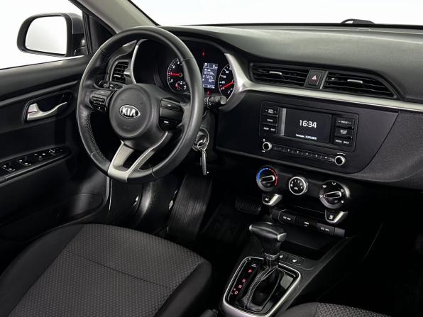 Kia Rio IV Рестайлинг с пробегом 2020 года, цена 1 720 000 рублей, 94500 км, хэтчбек, Автокод Объявления