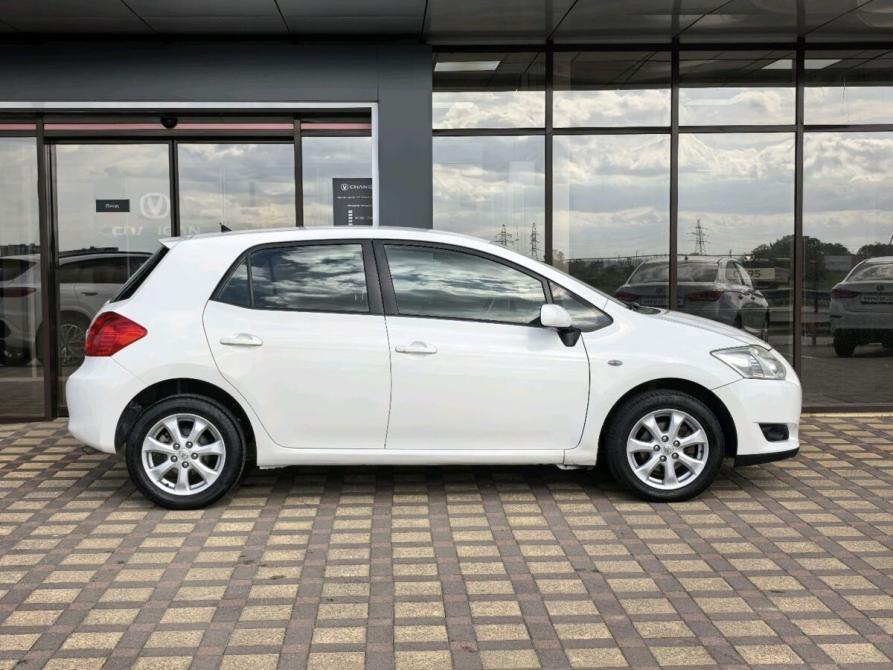 Toyota Auris I Краснодар  - изображение 4