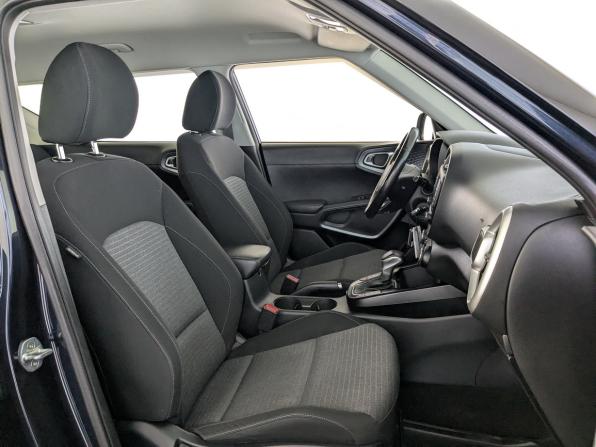 Kia Soul III с пробегом 2022 года, цена 2 300 000 рублей, 44023 км, хэтчбек, Автокод Объявления