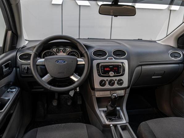 Ford Focus II Рестайлинг с пробегом 2010 года, цена 699 000 рублей, 209886 км, седан, Автокод Объявления