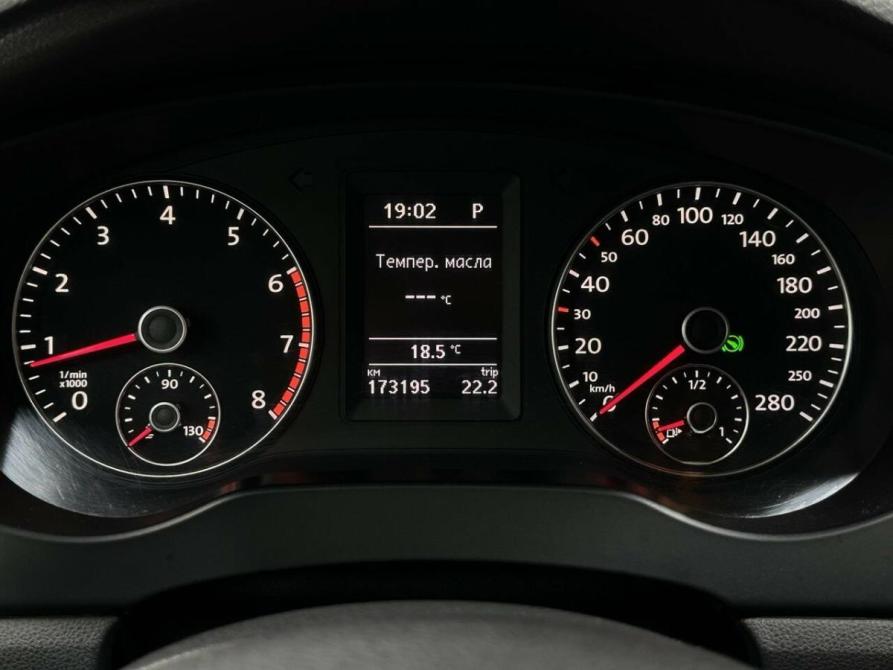 Volkswagen Jetta VI Красноярск  - изображение 6