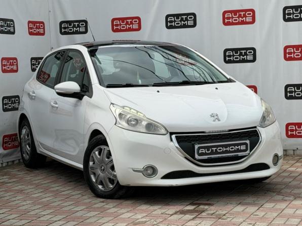Peugeot 208 I с пробегом 2013 года, цена 499 990 рублей, 210000 км, хэтчбек, Автокод Объявления