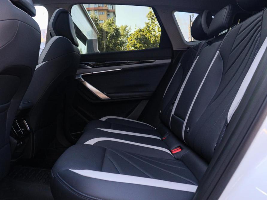 Geely Atlas II Москва  - изображение 10