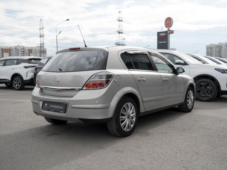 Opel Astra H Москва  - изображение 5