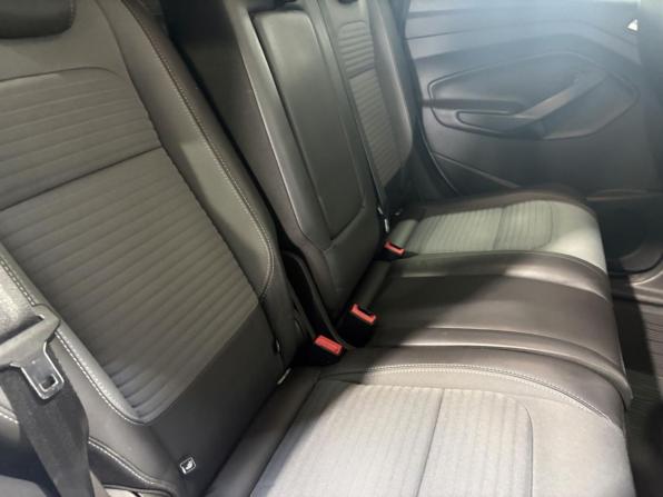 Ford Kuga II Рестайлинг с пробегом 2017 года, цена 1 495 000 рублей, 137563 км, внедорожник, Автокод Объявления